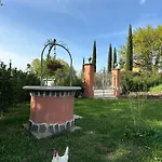 Bee Frascati
