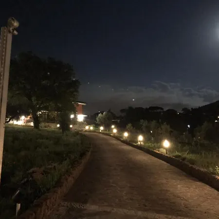 Bee 3* فراسكاتي