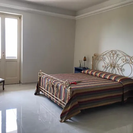 Bee فراسكاتي