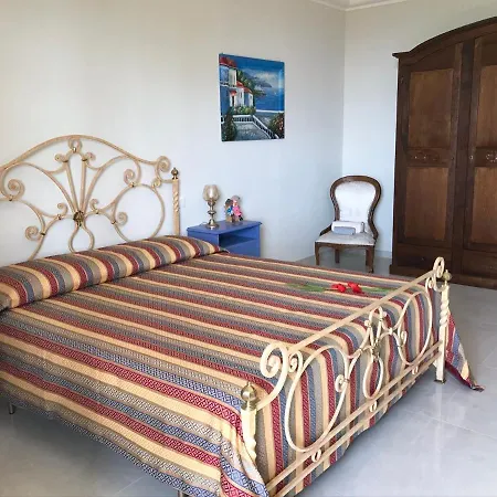 Bed and Breakfast Bee