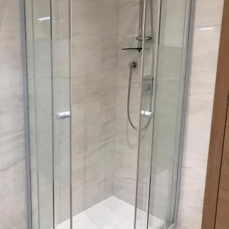 Bee فندق مبيت وإفطار 3*