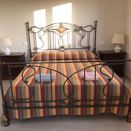 Bee فراسكاتي